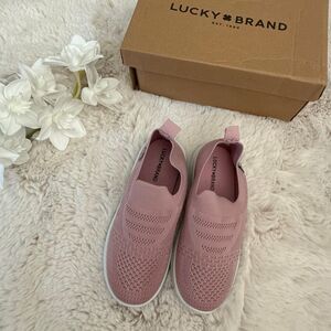 Lucky Brand Little Girls Kate Sneaker in Pink Size 2M